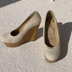 Cream Linen Wedges